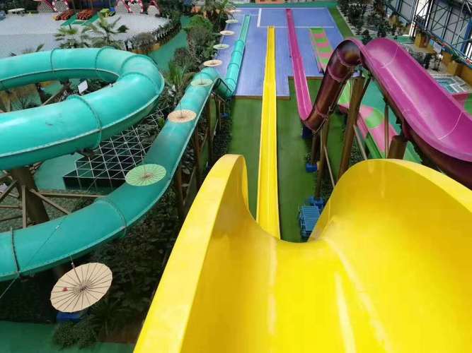 張掖富來登溫泉水世界 國內(nèi)水上樂園設備廠家的經(jīng)典案例與人工造浪設備解析